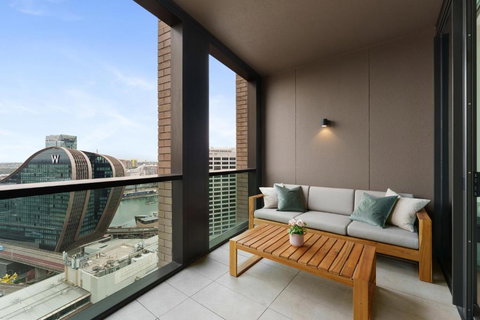 Harbour Views, Fireworks & Secure Parking - Accommodation Mount Tamborine 1