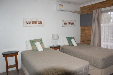 Hawks Nest Motel - Accommodation Mount Tamborine 3