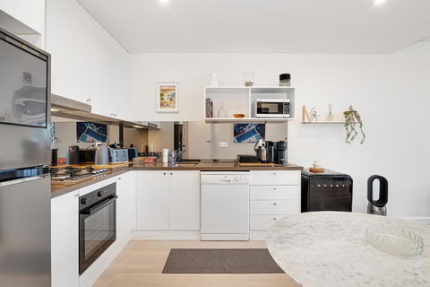 Hazel U2 Beachfront With Balcony And 2 Bedrooms - Accommodation Mount Tamborine 2