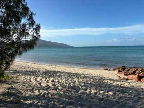 Hideaway Reef Cottage - Accommodation Mount Tamborine 0