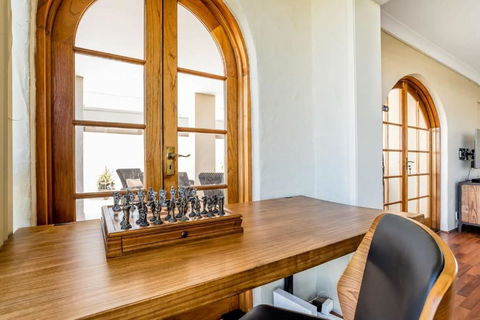 Inner City Pad Indooroopilly - Accommodation Mount Tamborine 1