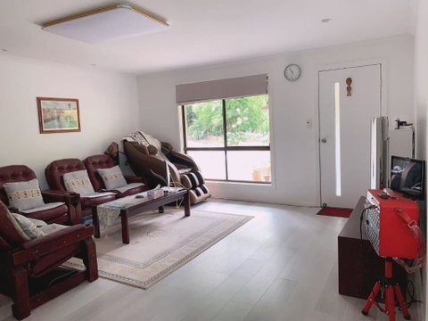 Home Away From Home-(Room1) - Accommodation Mount Tamborine 2
