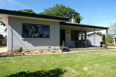Hoopers Cottage - Accommodation Mount Tamborine 1
