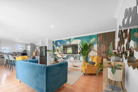 House In Ellenbrook - Accommodation Mount Tamborine 0