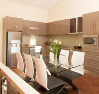 Albany Waves - Accommodation Mount Tamborine