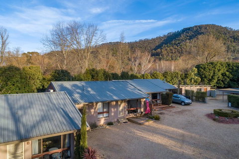 Alinga Longa 4 - Accommodation Mount Tamborine 3