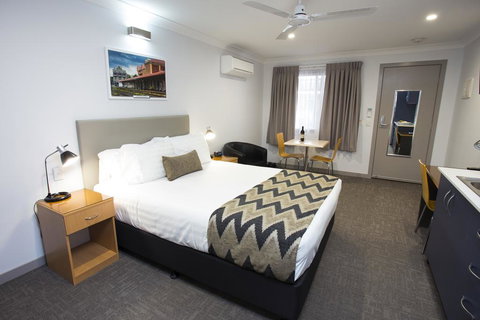 Altitude Motel Apartments - Accommodation Mount Tamborine 2