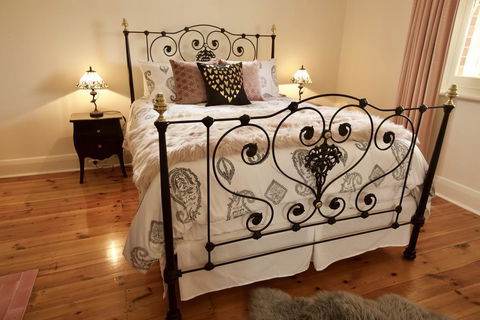 Amongst The Vines Deluxe Retreat - Accommodation Mount Tamborine 2