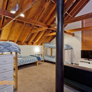 Aosta - Accommodation Mount Tamborine 2