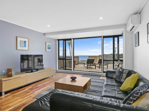 APARTMENT 10 PACIFIC APARTMENTS - FREE WIFI! - Accommodation Mount Tamborine 0