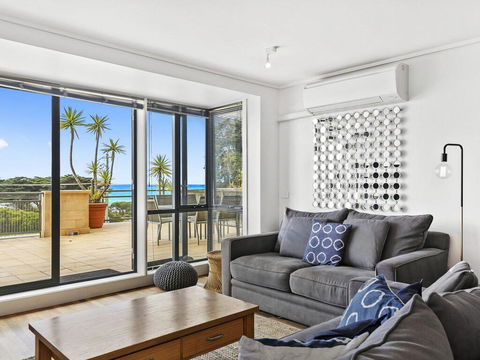 APARTMENT 12 PACIFIC APARTMENTS- Across From The Pier - Accommodation Mount Tamborine 2