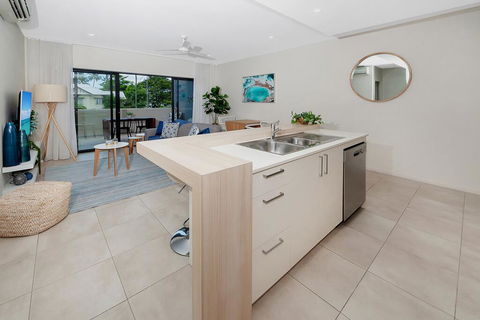 Apartment Close To The City Life On Lake 3 - Accommodation Mount Tamborine 3