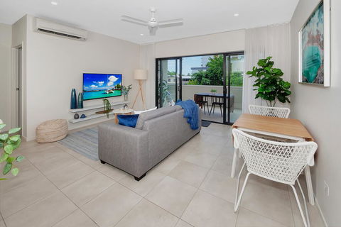 Apartment Close To The City Life On Lake 3 - Accommodation Mount Tamborine 2