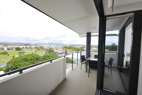 Apartments G60 Gladstone - Accommodation Mount Tamborine 1
