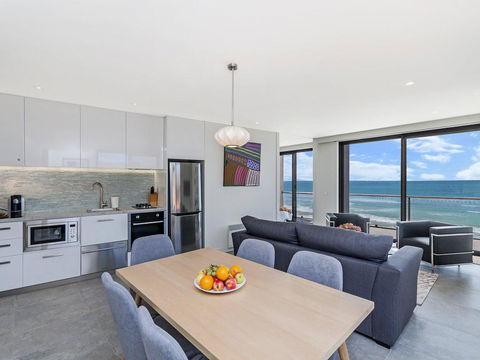 AQUA MIST PENTHOUSE - Accommodation Mount Tamborine 0