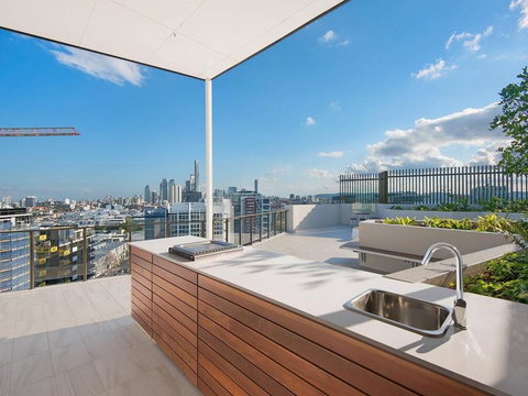 Aqua Newstead Apartment - Accommodation Mount Tamborine 2