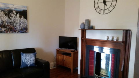 Arden On McLachlan - Accommodation Mount Tamborine 2