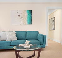 Art Deco apartment steps from harbour and beach - Accommodation Mount Tamborine