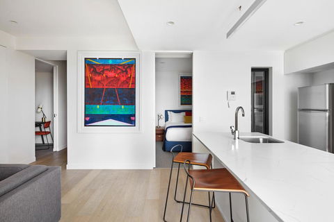 Art Series - The Johnson - Accommodation Mount Tamborine 1