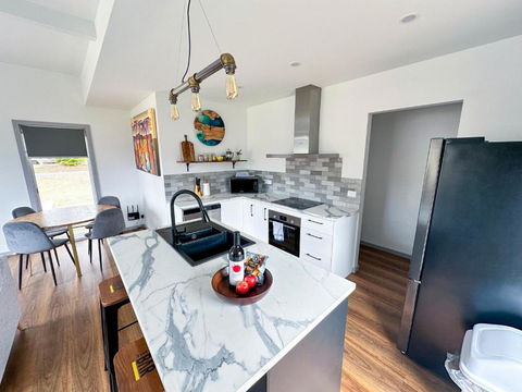Luxury Holiday Unit 8min Walk To Town Center With Boat Parking - Accommodation Mount Tamborine 0