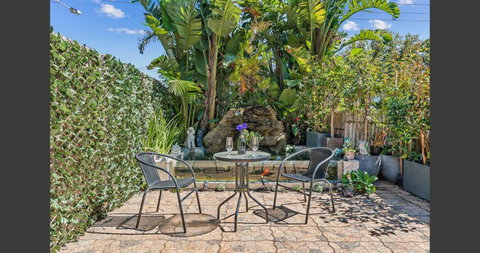 Luxury Beachfront Apartment In Sandringham - Accommodation Mount Tamborine 0