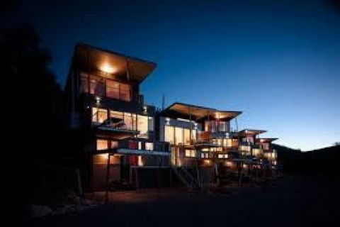 Luxury Scandinavian Townhouse - Accommodation Mount Tamborine 0