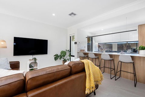 Luxury Urban Retreat - Accommodation Mount Tamborine 3
