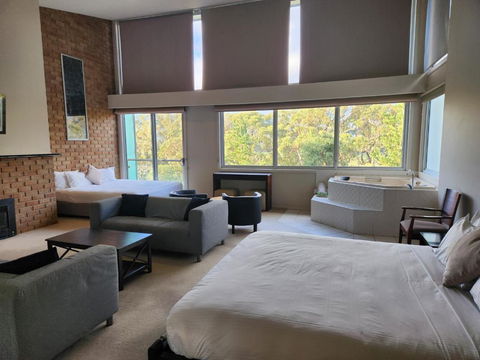Macedon Ranges Hotel & Spa - Accommodation Mount Tamborine 3