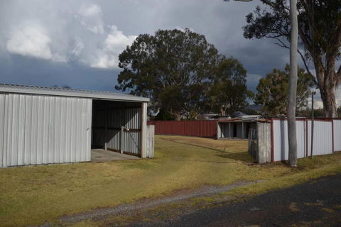 Manor Cottage - Accommodation Mount Tamborine 3