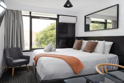 M Hotel - Accommodation Mount Tamborine 3