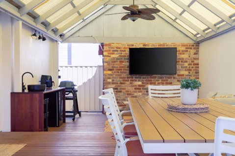 Manning Private Escape By Swan Bnb Management - Accommodation Mount Tamborine 1