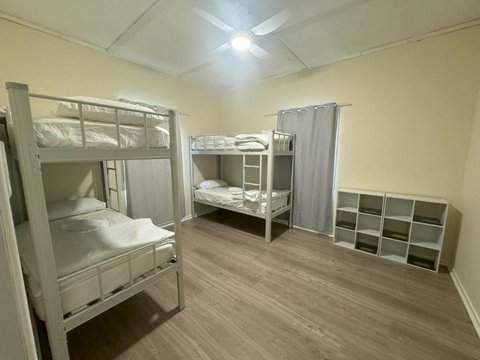 Massive 3 Bedroom Home With Backyard - Accommodation Mount Tamborine 0