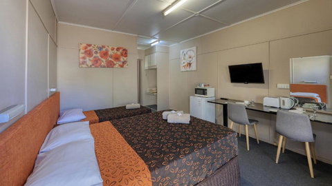 Matilda Motel - Accommodation Mount Tamborine 1