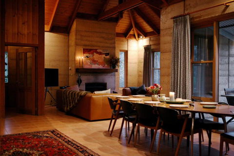Melliodora - Relax, Unwind & Recharge - Accommodation Mount Tamborine 3