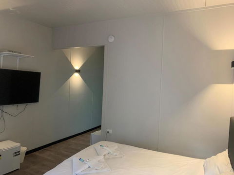 Midway Motel - Richmond - Accommodation Mount Tamborine 3