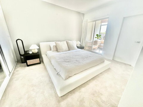 Modern 3BR Beachside Oasis - Accommodation Mount Tamborine 1