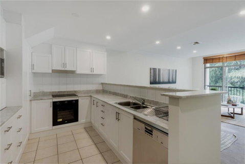 Modern Apartment In The Heart Of Canberra - Accommodation Mount Tamborine 3
