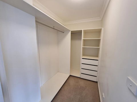 Modern Narre Warren Three Bedroom Townhouse, Close To Fountain Gate SC - Accommodation Mount Tamborine 2