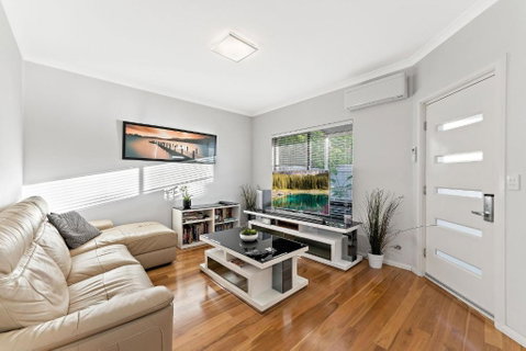 Modern Scarborough Townhouse - Accommodation Mount Tamborine 1