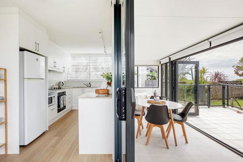 Mona Vale Surf To Tee - Accommodation Mount Tamborine 0