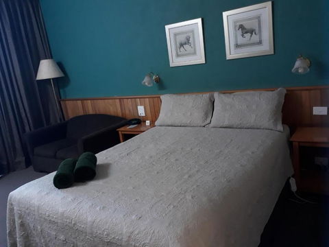 Moe Motor Inn - Contactless 24 Hour Checkinn Available - Accommodation Mount Tamborine 1