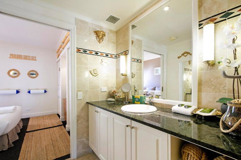 Nautical Romance, In The Heart Of Noosa - Accommodation Mount Tamborine 3