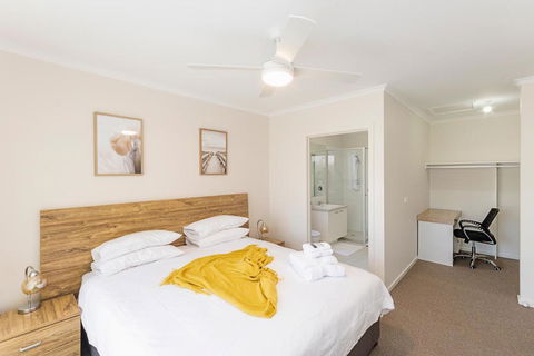 Morview Holiday Homes-Implala - Accommodation Mount Tamborine 3