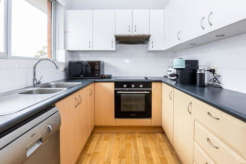 Mosman Views, 2bed, Parking, 15min Walk To Beach - Accommodation Mount Tamborine 2