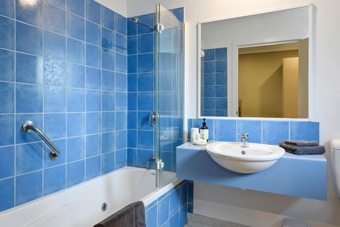 Motel Strahan - Accommodation Mount Tamborine 3