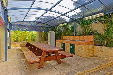 Mountway Holiday Apartments - Accommodation Mount Tamborine 3