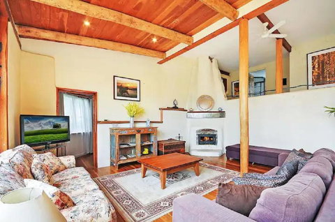 Nagual Retreat In Leura With Views - Accommodation Mount Tamborine 1