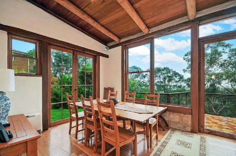 Nagual Retreat In Leura With Views - Accommodation Mount Tamborine 2