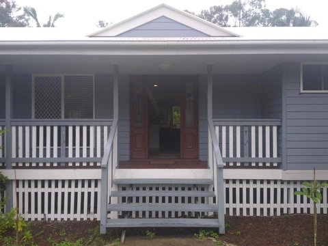 Near To Everything Yet In A Rainforest Setting - Accommodation Mount Tamborine 0