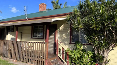 Neat & Tidy Coastal Cottage - Accommodation Mount Tamborine 0
